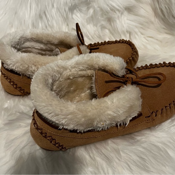 Minnetonka Slippers | Pile Lined Hard-sole Indoor-Outdoor House Shoe | USA 10 - Picture 2 of 6